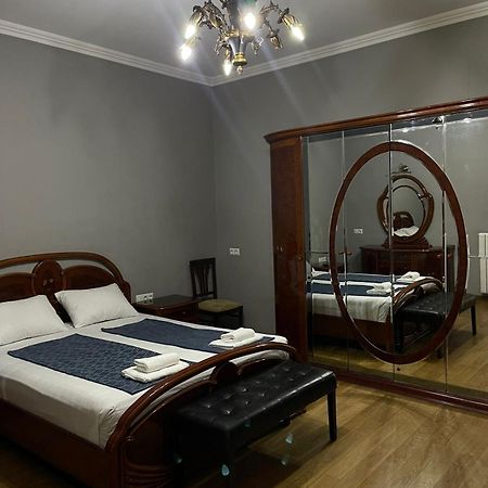 Apartment Anzi Batumi Luaran gambar