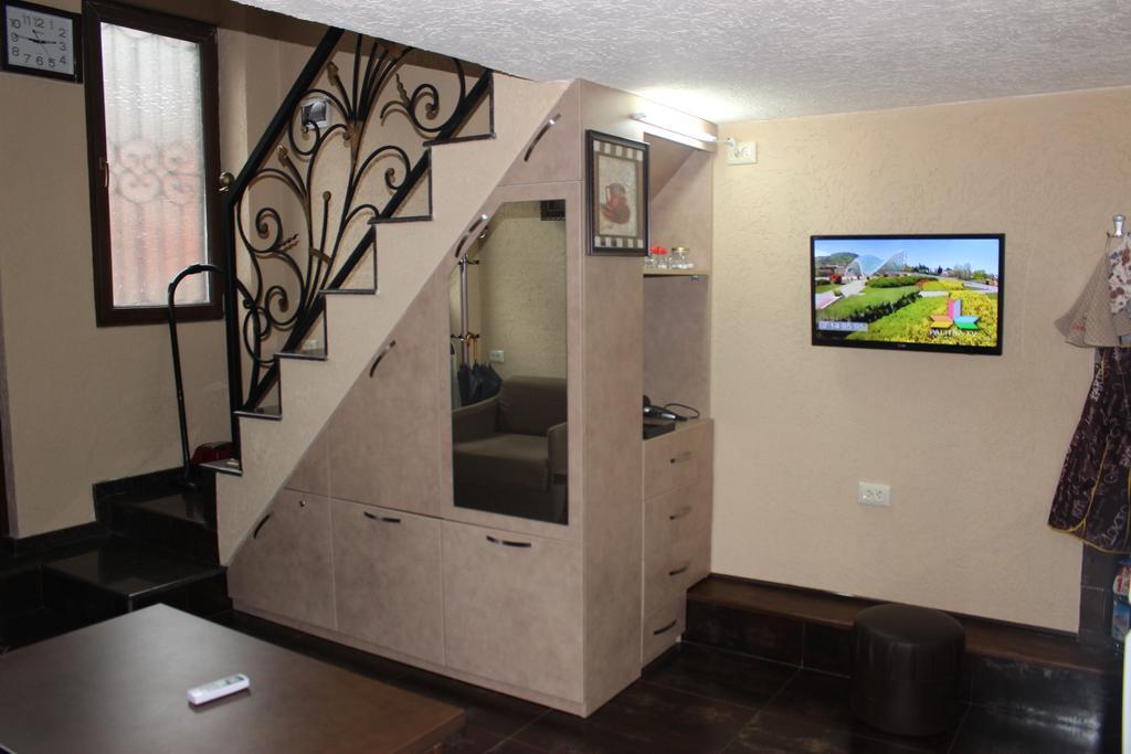 Apartment Anzi Batumi Bilik gambar