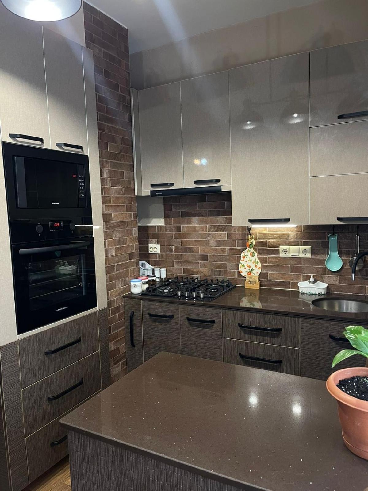 Apartment Anzi Batumi Luaran gambar