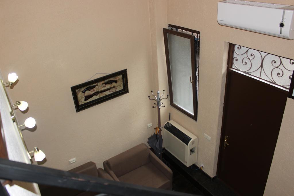 Apartment Anzi Batumi Bilik gambar