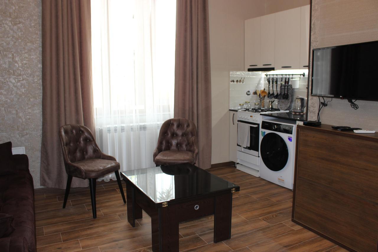 Apartment Anzi Batumi Luaran gambar