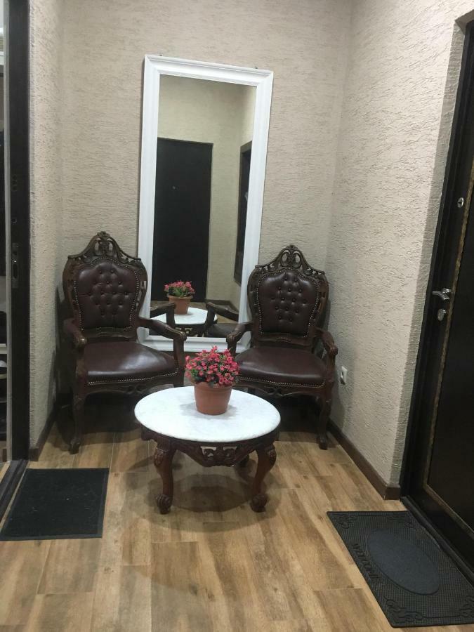 Apartment Anzi Batumi Luaran gambar