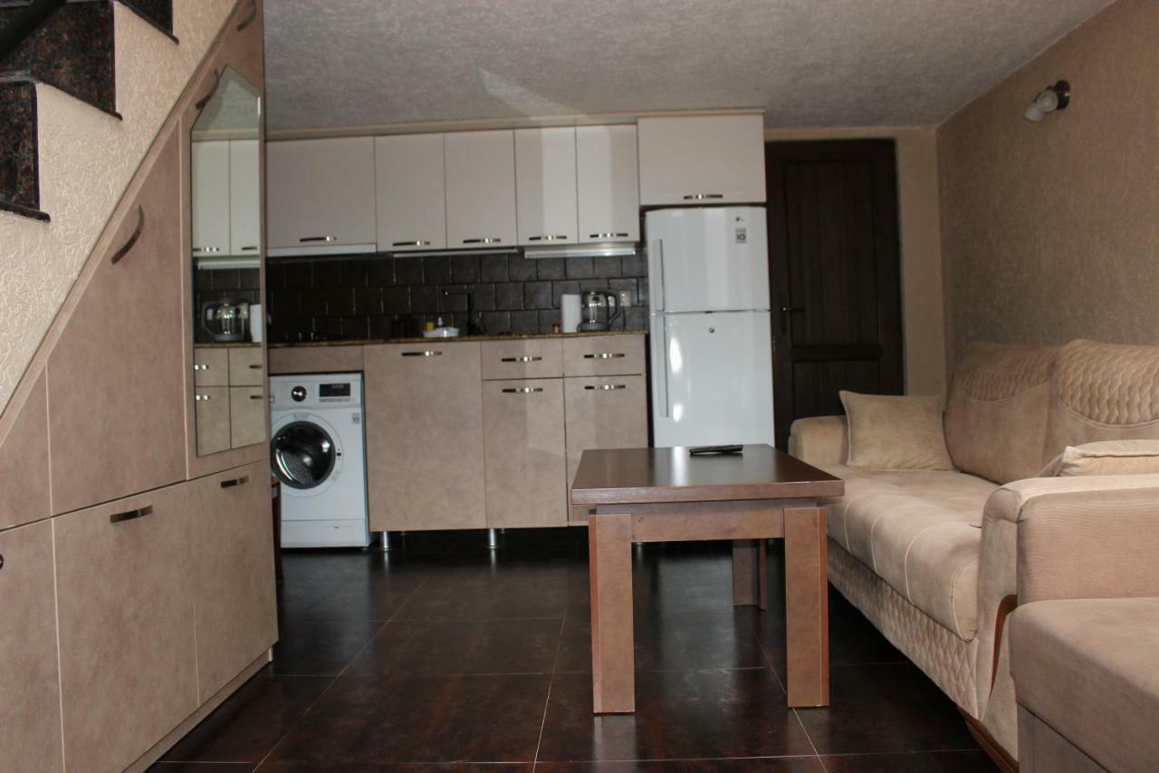 Apartment Anzi Batumi Luaran gambar