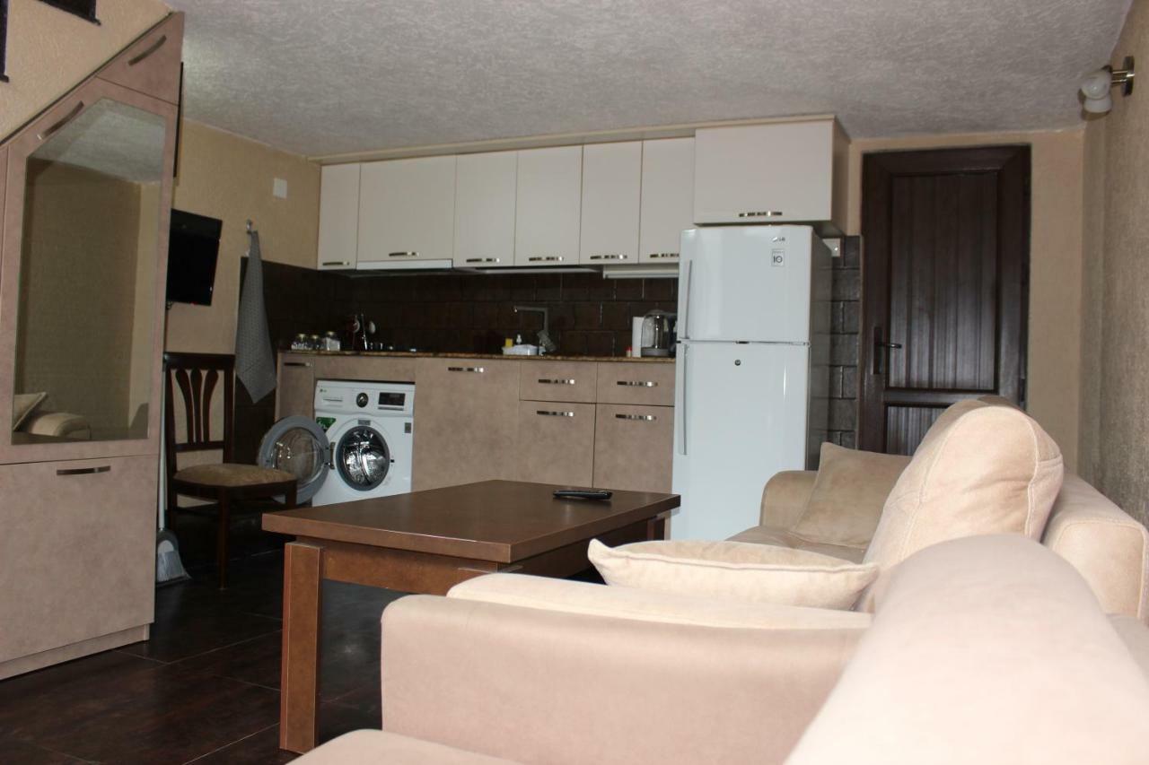 Apartment Anzi Batumi Luaran gambar